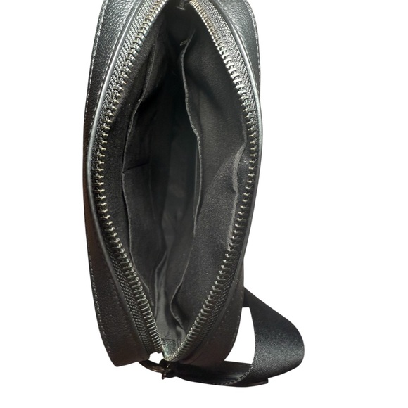 Like New Coach Black Houston Pebbled Leather Men's Crossbody Bag - Picture 4 of 9